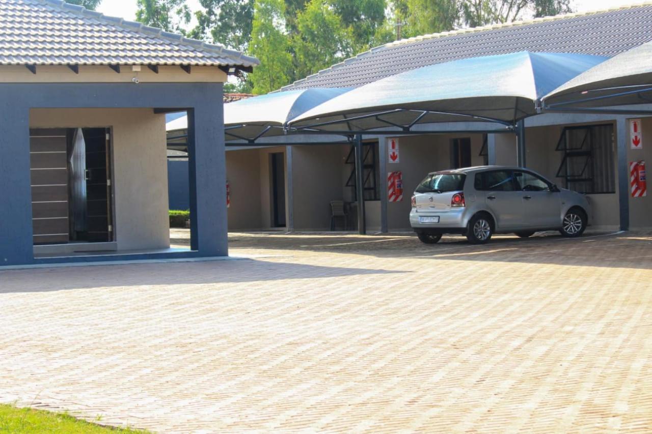 Tranquility Guesthouse Standerton Eksteriør billede