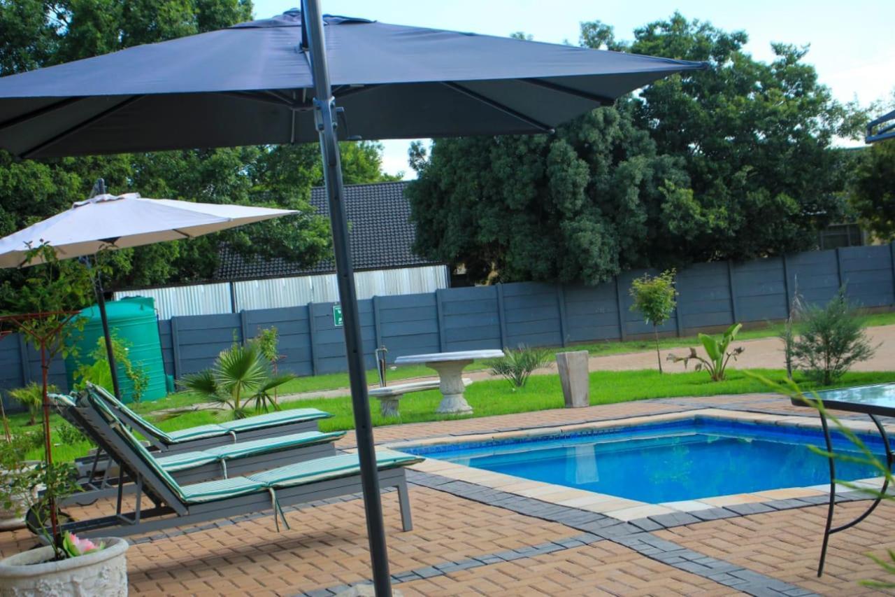 Tranquility Guesthouse Standerton Eksteriør billede